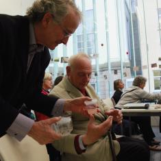 Looking at micro propagated samples Looking at micro propagated samples